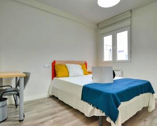 Dormitori de Apartament per a compartir en Getafe amb Moblat, Forn i Rentadora