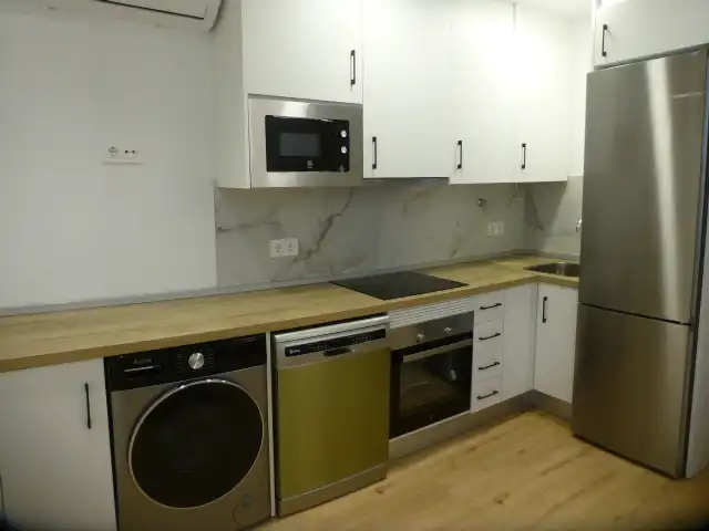 Cuina de Estudi de lloguer en Murcia amb Aire condicionat, Calefacció i Moblat