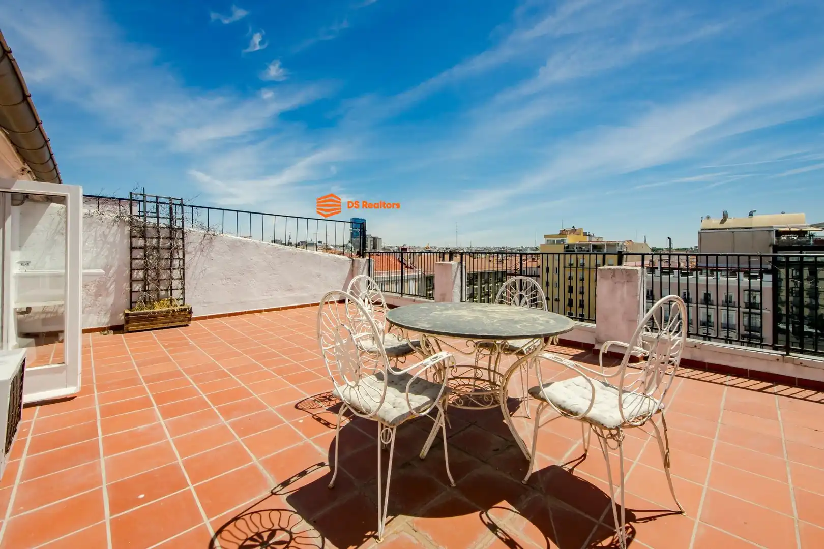 Terrasse von Dachboden zur Miete in Madrid mit Heizung, Terrasse und Möbliert
