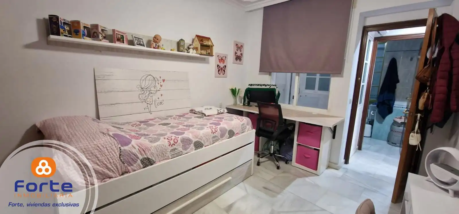 Bedroom of Flat for sale in Córdoba  with Air Conditioner