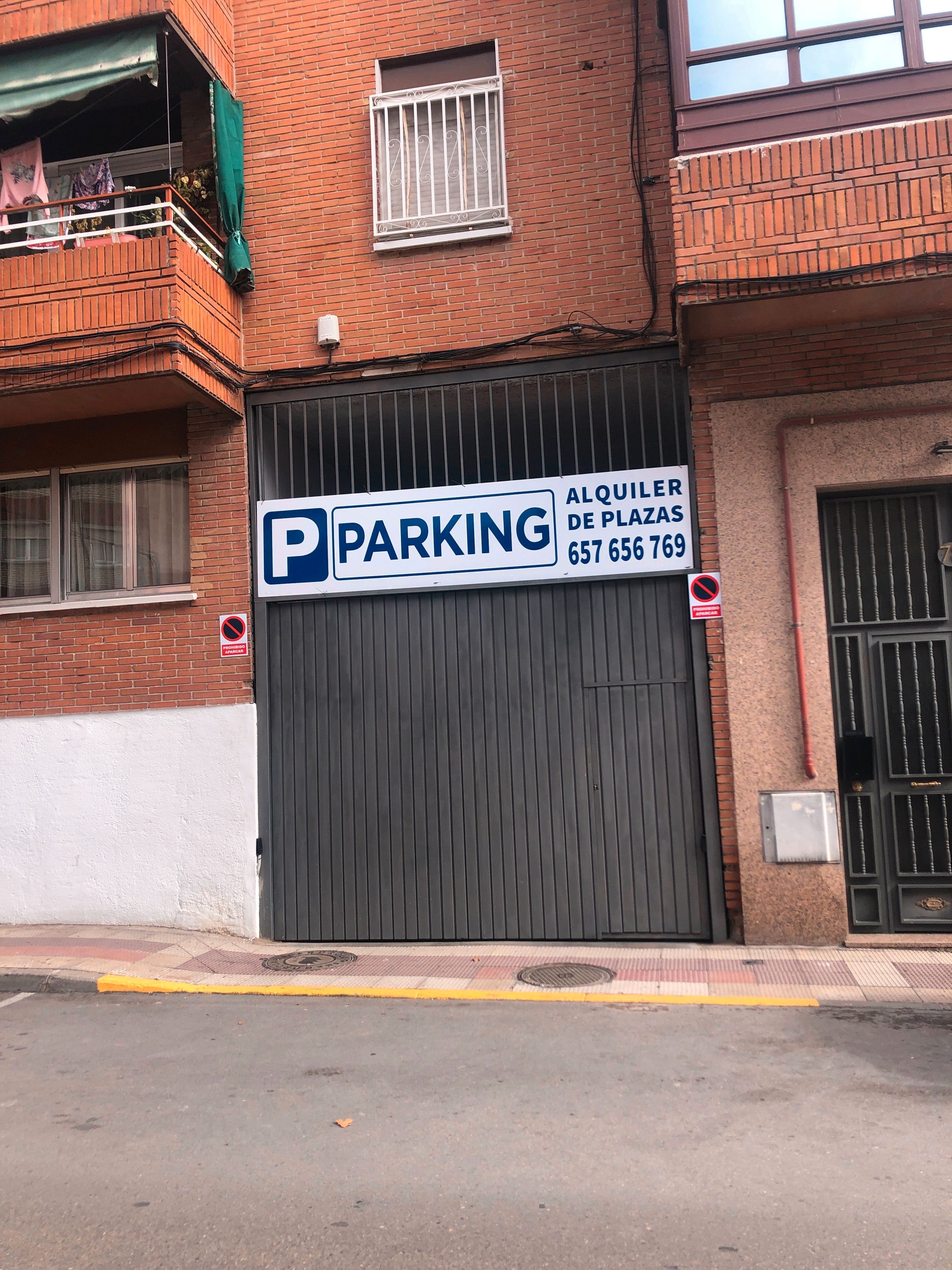 Parking of Garage to rent in Parla