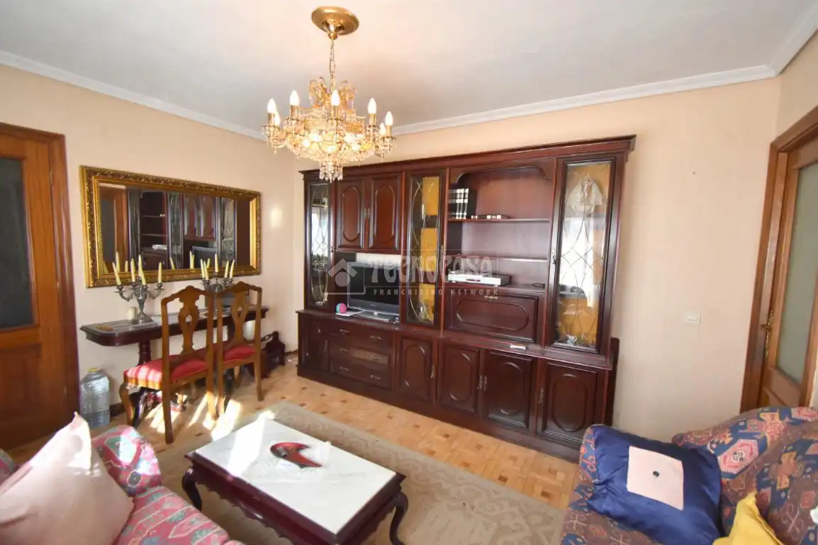 Sala de estar de Piso en venta en Madrid con Calefacción, Parquet y Terraza