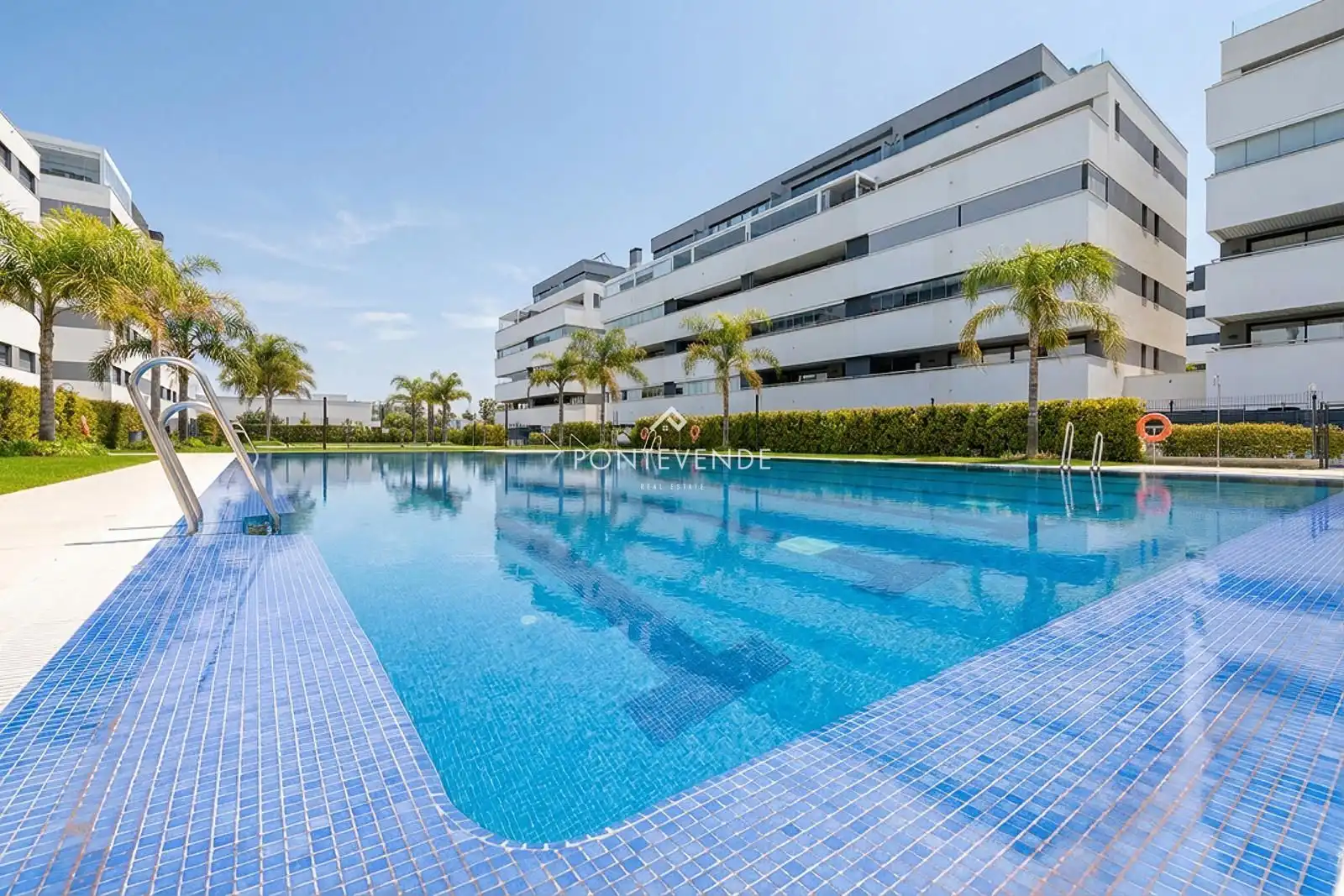Piso con piscina en venta en Los Álamos, imagen 2