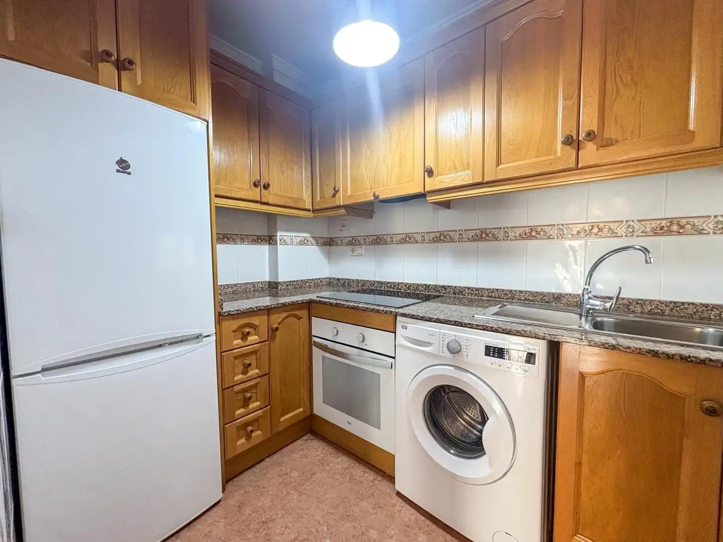 Küche von Wohnung zur Miete in Torrevieja mit Klimaanlage, Heizung und Terrasse