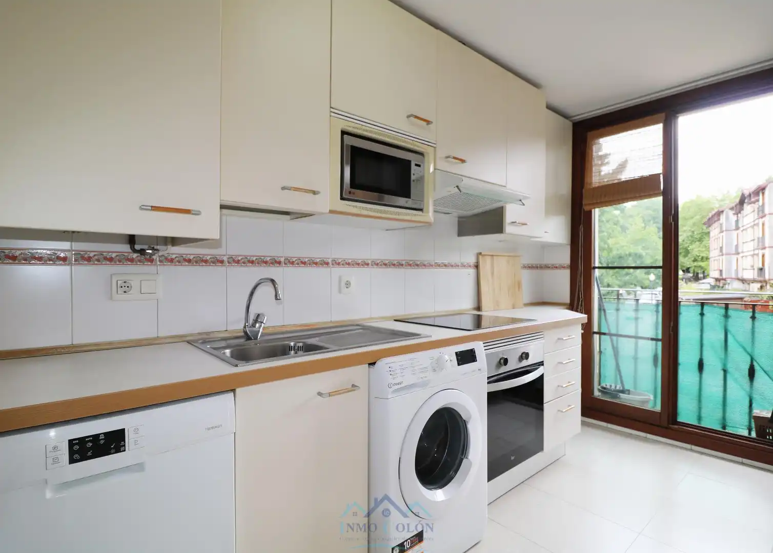 Cocina de Piso en venta en Irun  con Calefacción, Parquet y Terraza