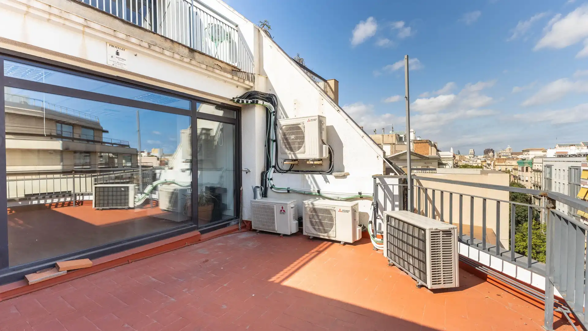 Oficina de alquiler en CALLE SEPULVEDA, 143, Sant Antoni