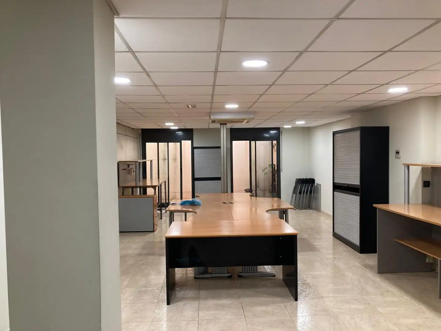 Commercial properties for sale in Barcelona  with Air Conditioner