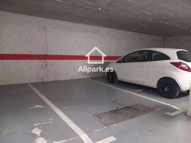 Garaje en Venta en Garcia Gutierrez en Carolinas Bajas