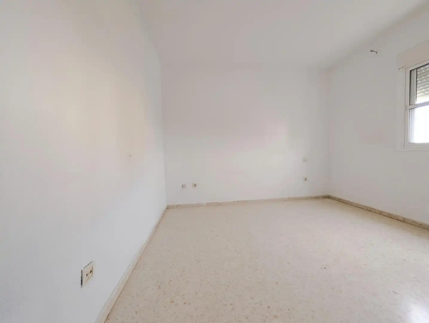 Casa amb jardí en venda a Sanlúcar la Mayor, imagen 11