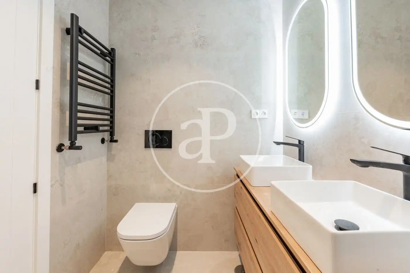 Baño de Piso en venta en Madrid con Aire acondicionado, Calefacción y Terraza