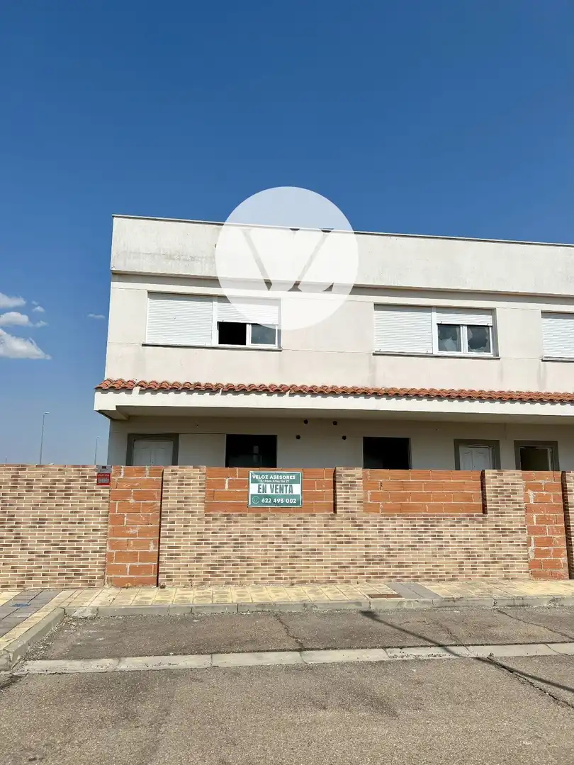Vista exterior de Casa adosada en venta en Pelabravo con Calefacción, Terraza y Piscina