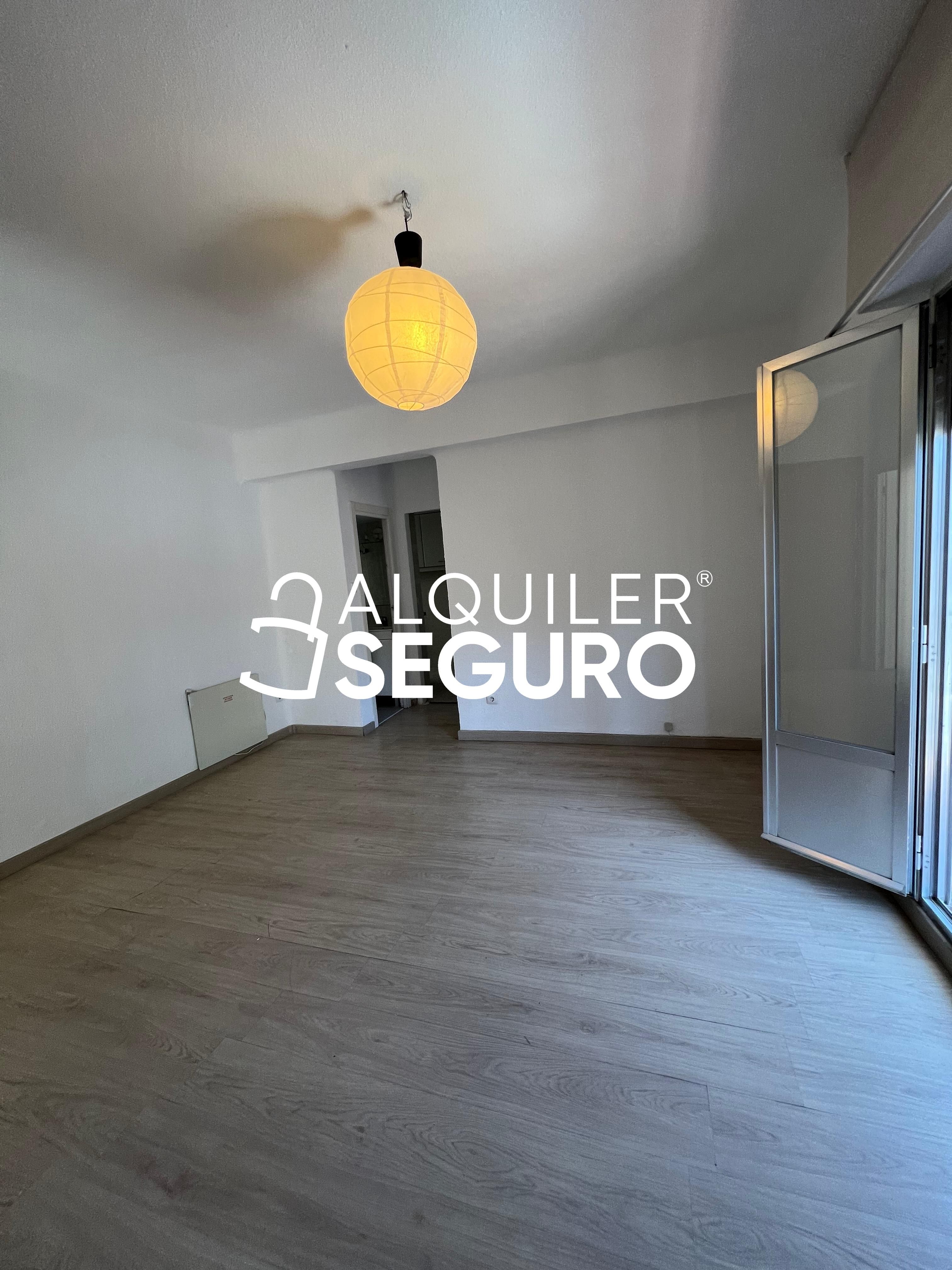Bedroom of Flat to rent in  Madrid Capital  with Heating and Terrace