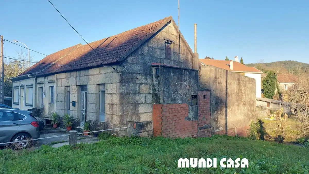 Vista exterior de Casa o xalet en venda en Boiro