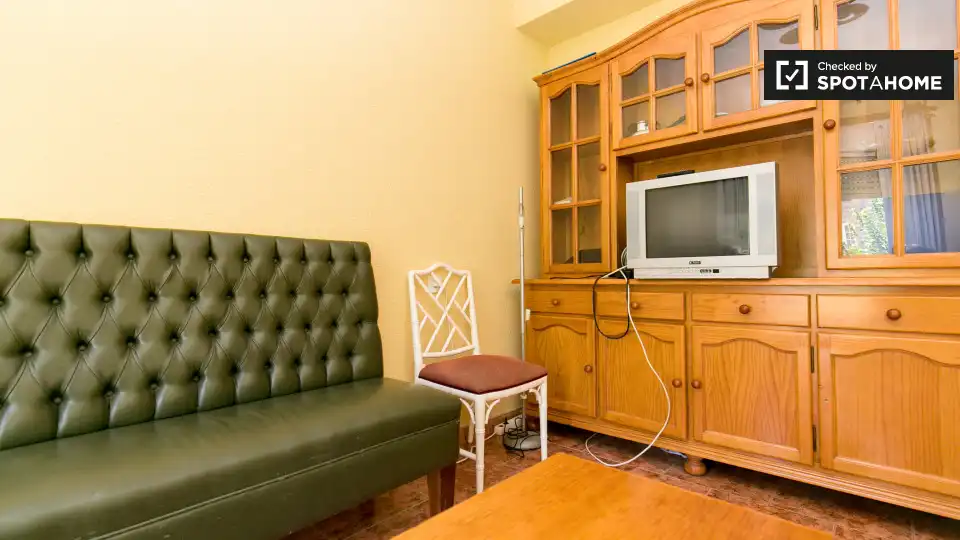 Room in San Matías - Realejo