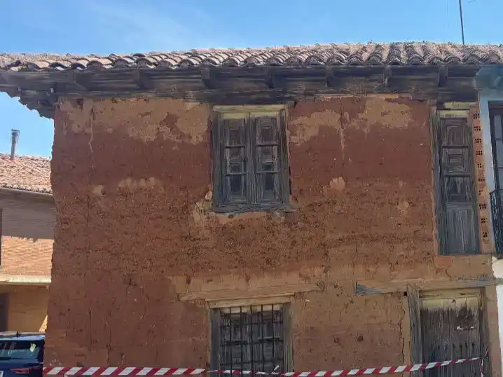 Vista exterior de Local en venta en Valdevimbre, León