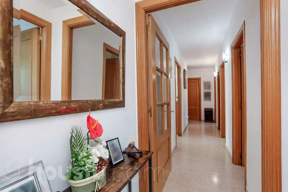 Wohnung zum Verkauf in Tordera mit Klimaanlage, Heizung und Terrasse