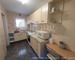 Kitchen of Flat for sale in Almacelles  with Heating, Oven and Washing machine