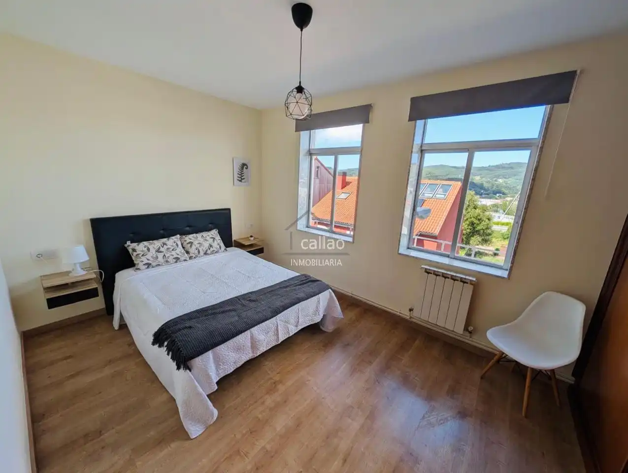 Habitación de Piso de alquiler en Ferrol con Calefacción y Amueblado