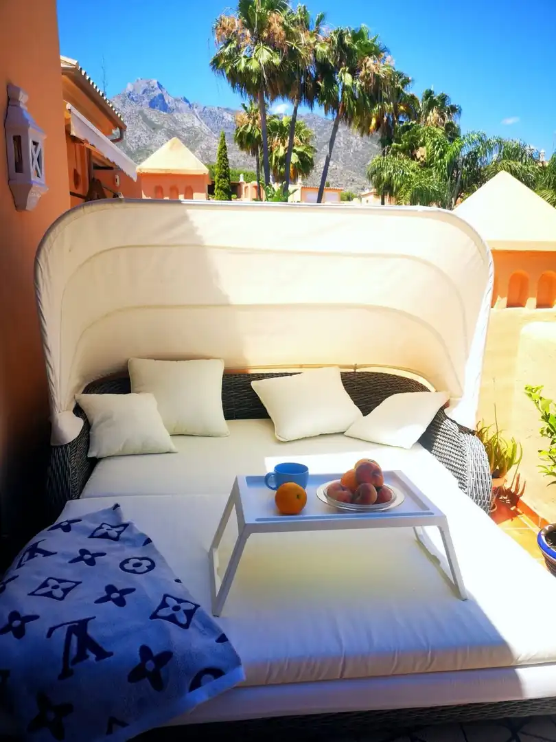 Terraza de Casa adosada de alquiler en Marbella con Aire acondicionado, Jardín privado y Terraza