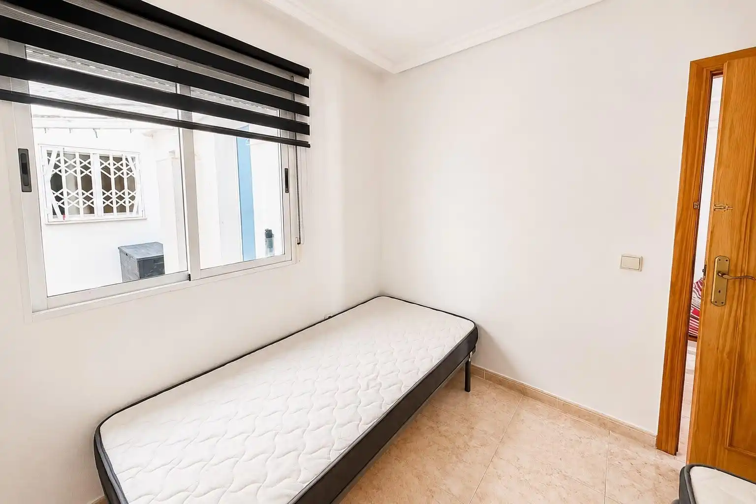 Ground floor for rent in El Molino