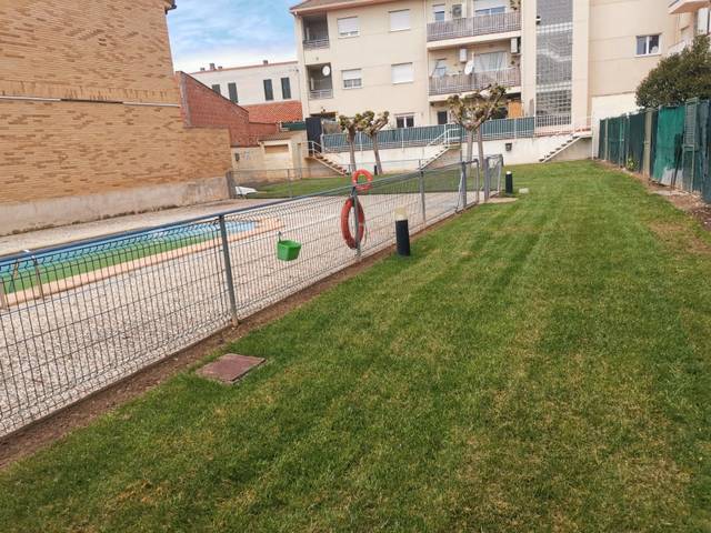 Piso en Venta en Avenida de la Estación en Pinseque