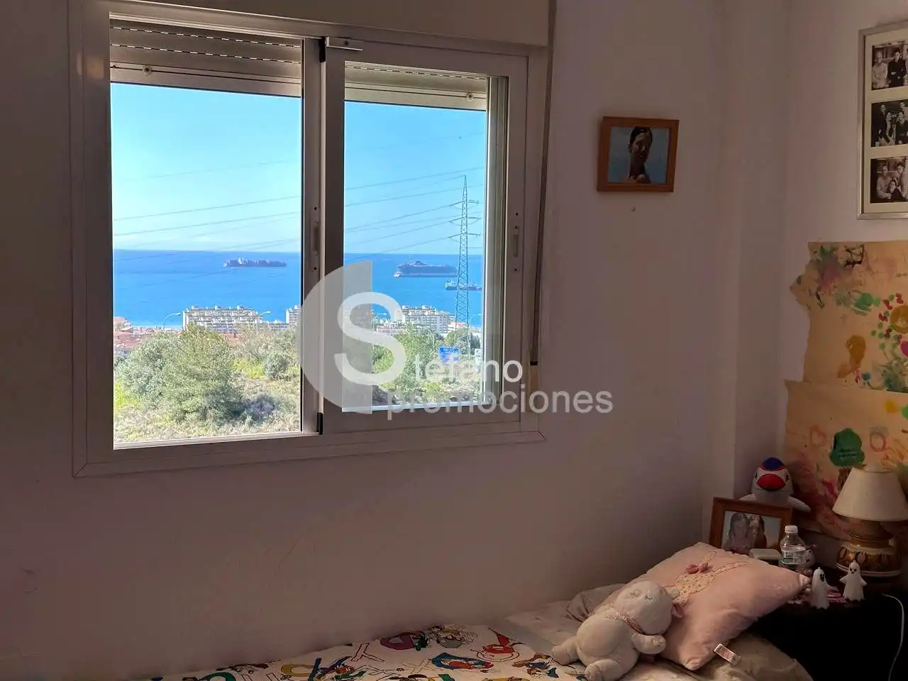 Dormitori de Casa adosada en venda en Málaga amb Aire condicionat, Jardí privat i Terrassa