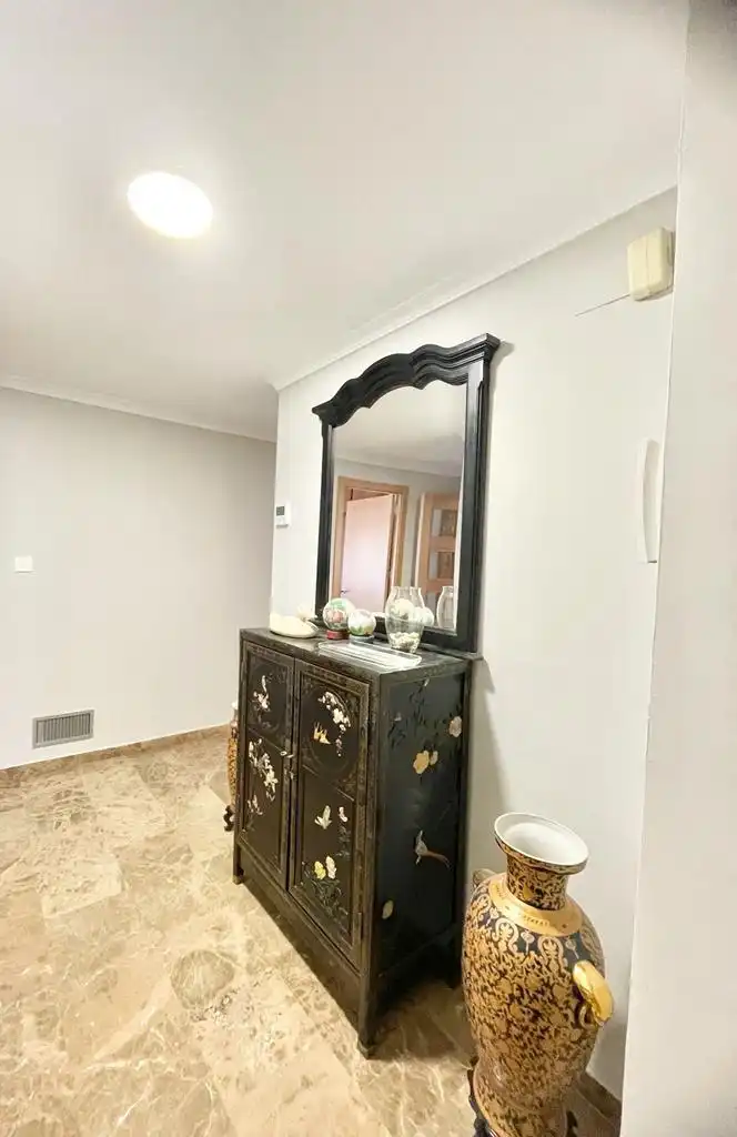 Piso de alquiler en Granada con Aire acondicionado, Calefacción y Amueblado