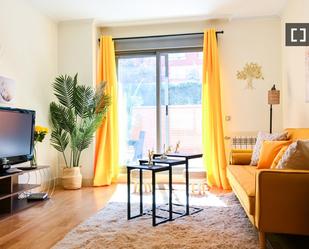 Living room of Flat to rent in  Madrid Capital  with Air Conditioner and Balcony