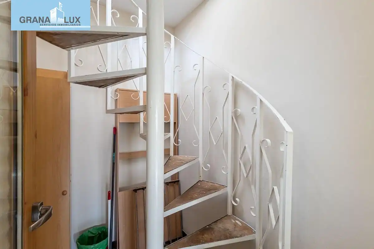 Chalet con terraza en venta en Calle de la Reina Mora, imagen 26