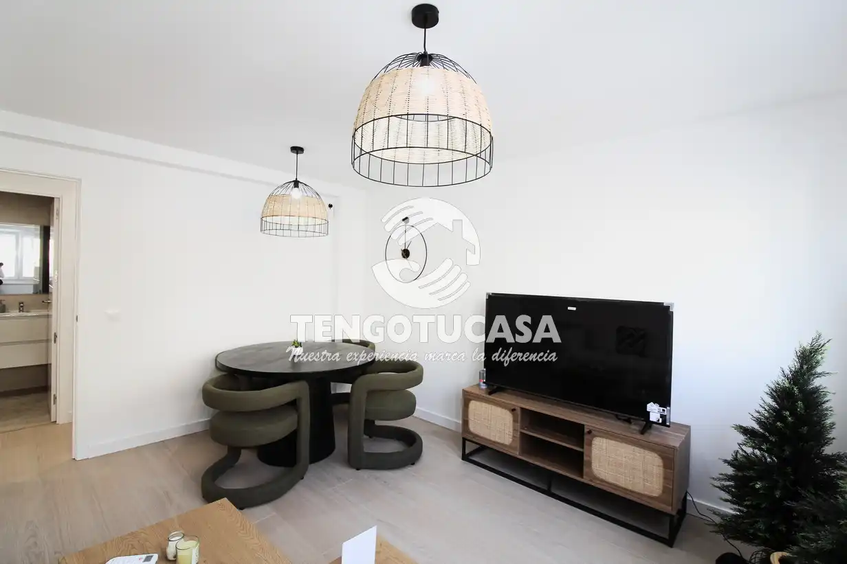 Sala de estar de Piso en venta en  Madrid Capital con Aire acondicionado, Calefacción y Amueblado