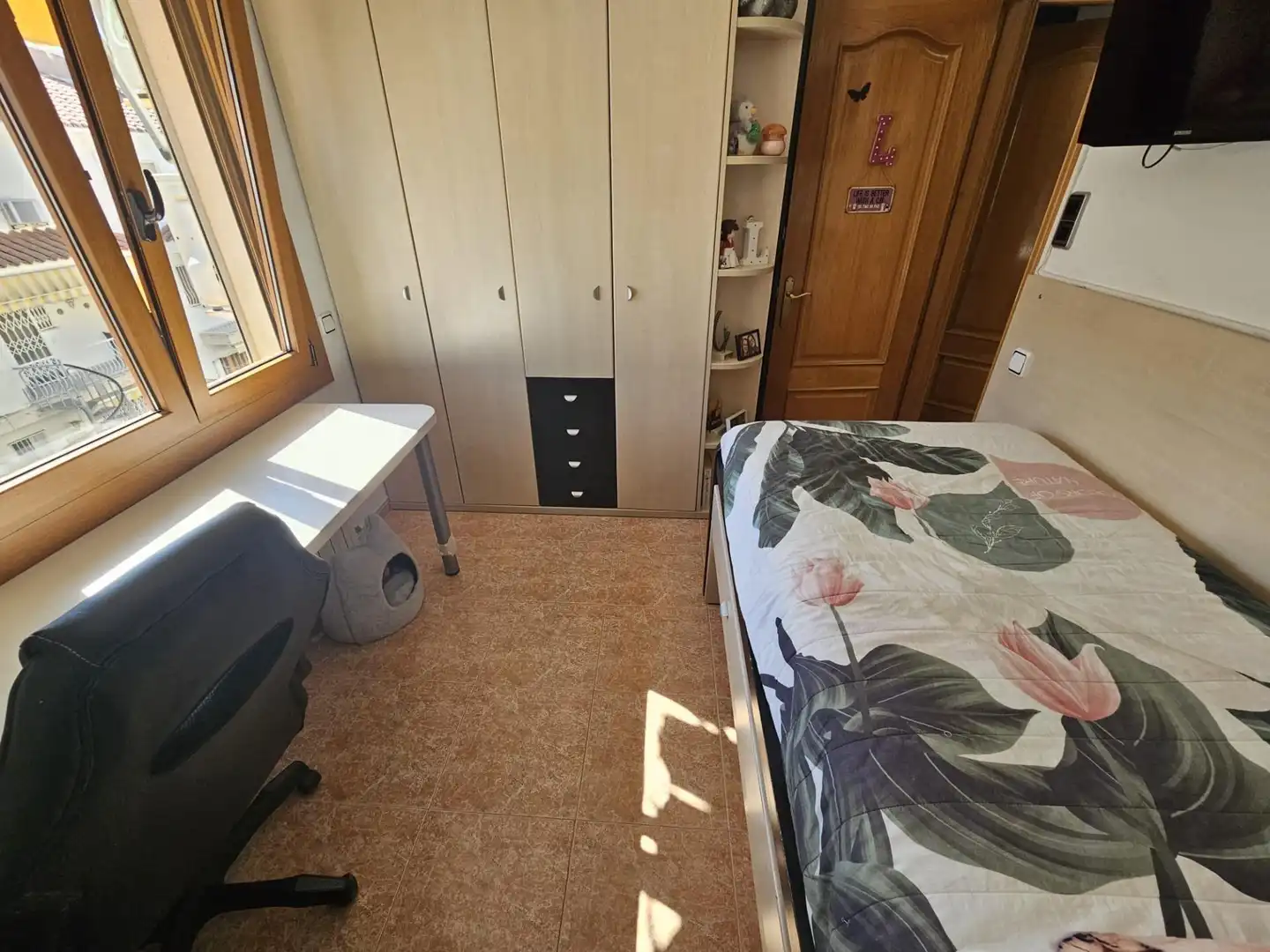 Schlafzimmer von Einfamilien-Reihenhaus zum Verkauf in Malgrat de Mar mit Klimaanlage, Heizung und Privatgarten