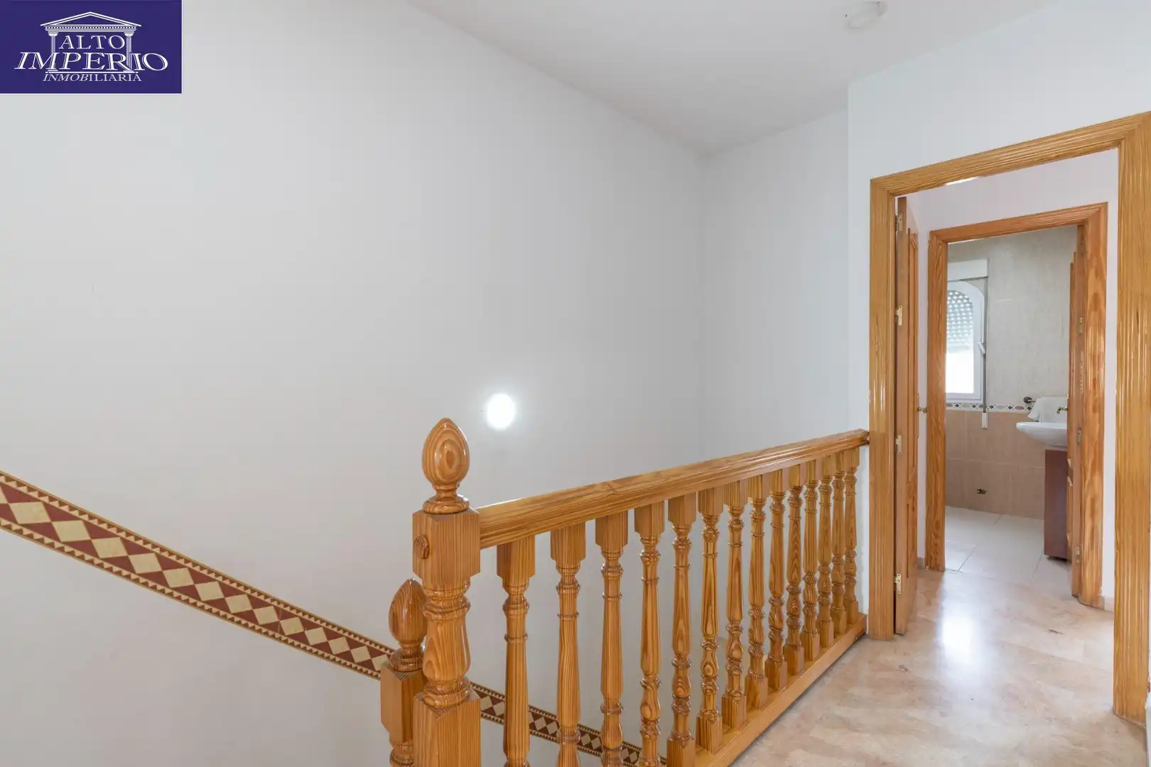 Casa adosada en venta en MARTE, 21, Ogíjares