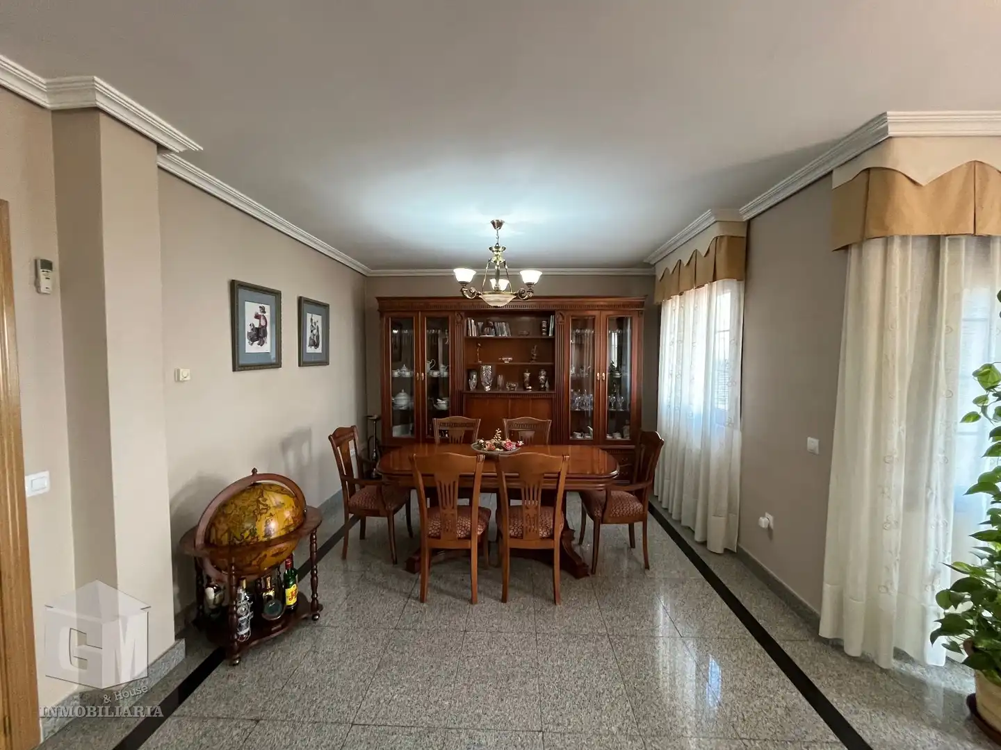 Comedor de Casa o chalet en venta en Illescas con Aire acondicionado, Calefacción y Jardín privado