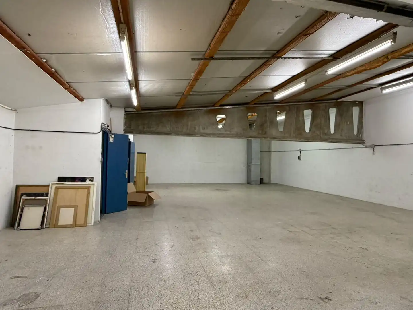 Fabrikhallen zur Miete in Igualada
