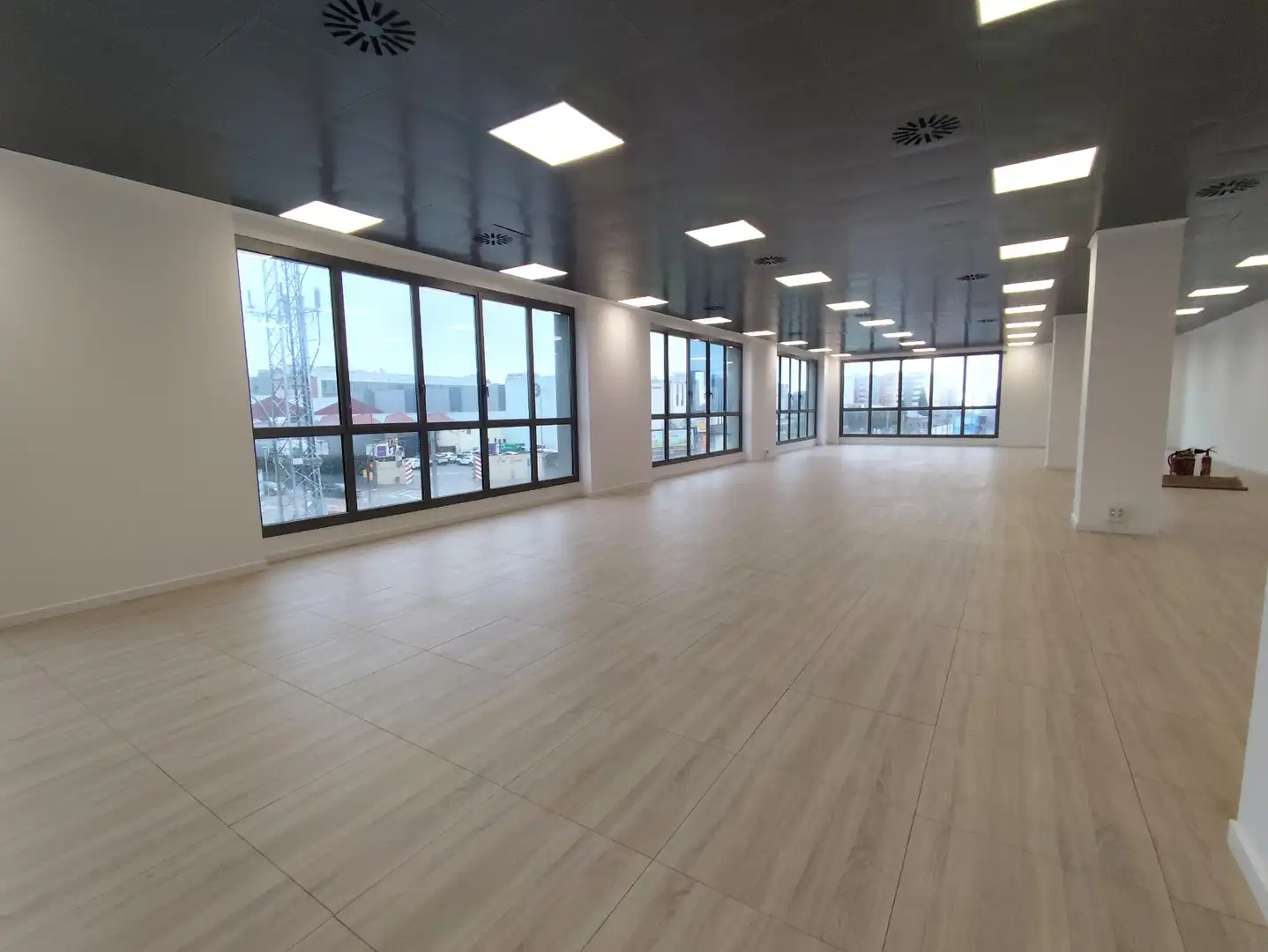 Oficina de alquiler en Avinguda de Barcelona, Les Planes