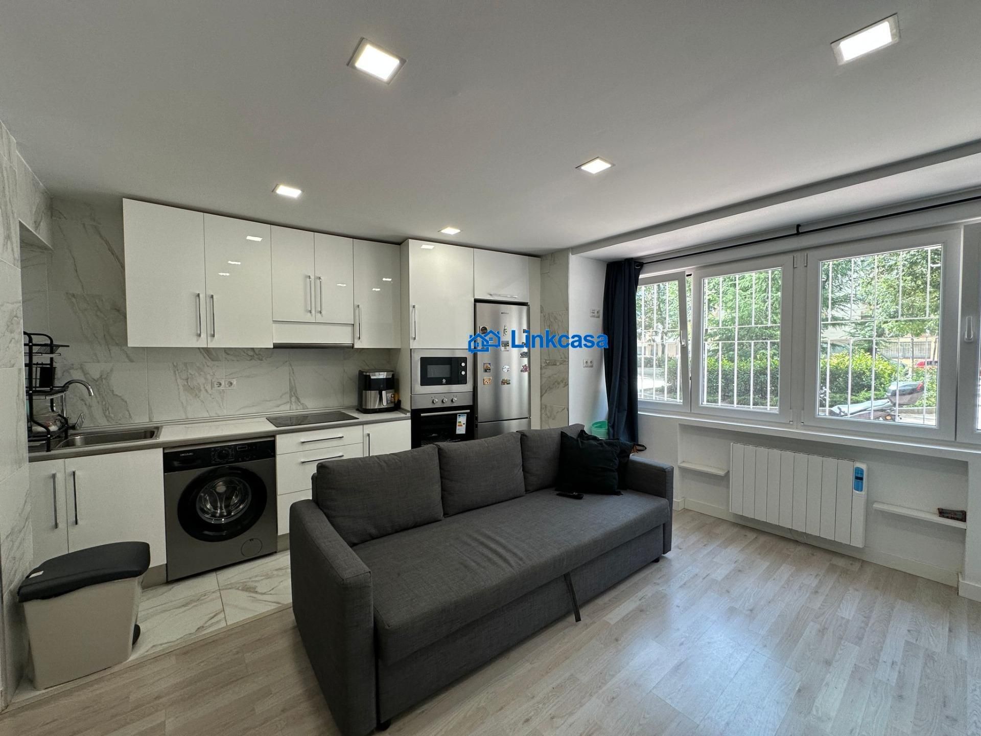 Vista exterior de Piso en venta en  Madrid Capital con Aire acondicionado y Calefacción