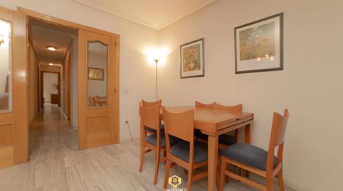 Foto 5 de Pis en venda a Calle Reina Victoria, Reyes, Parla