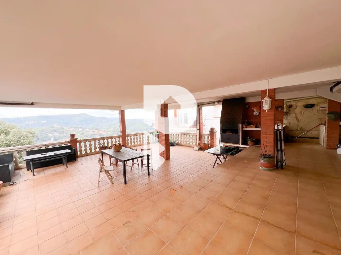 Terrassa de Casa o xalet en venda en Torrelles de Llobregat amb Aire condicionat, Calefacció i Jardí privat