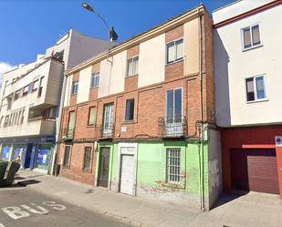 Exterior view of Flat for sale in León Capital 