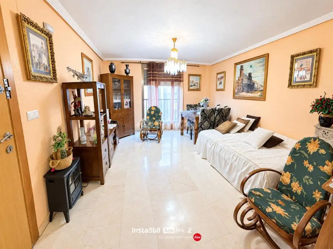 Sala de estar de Piso en venta en Alicante / Alacant