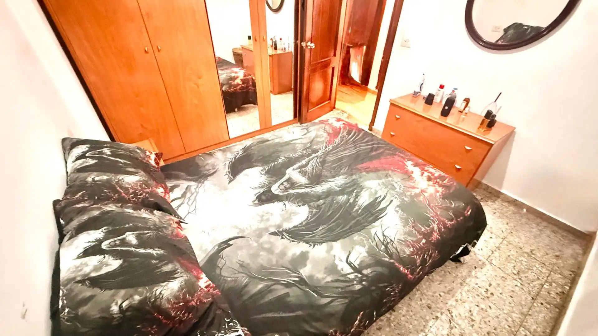 Dormitori de Pis en venda en Ourense Capital  amb Moblat i Balcó