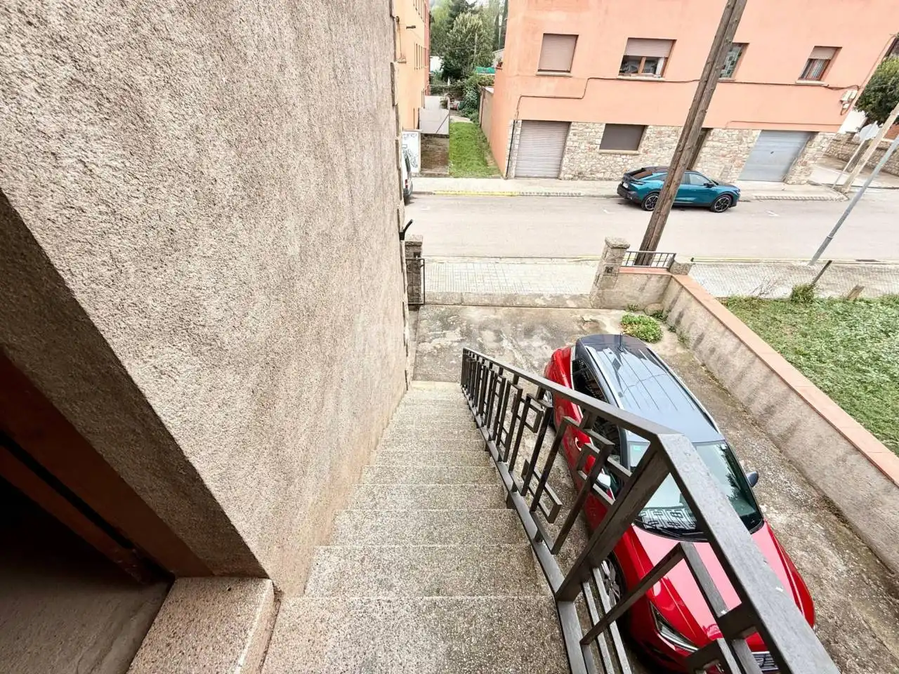 Aparcament de Casa o xalet en venda en L'Estany amb Calefacció i Terrassa
