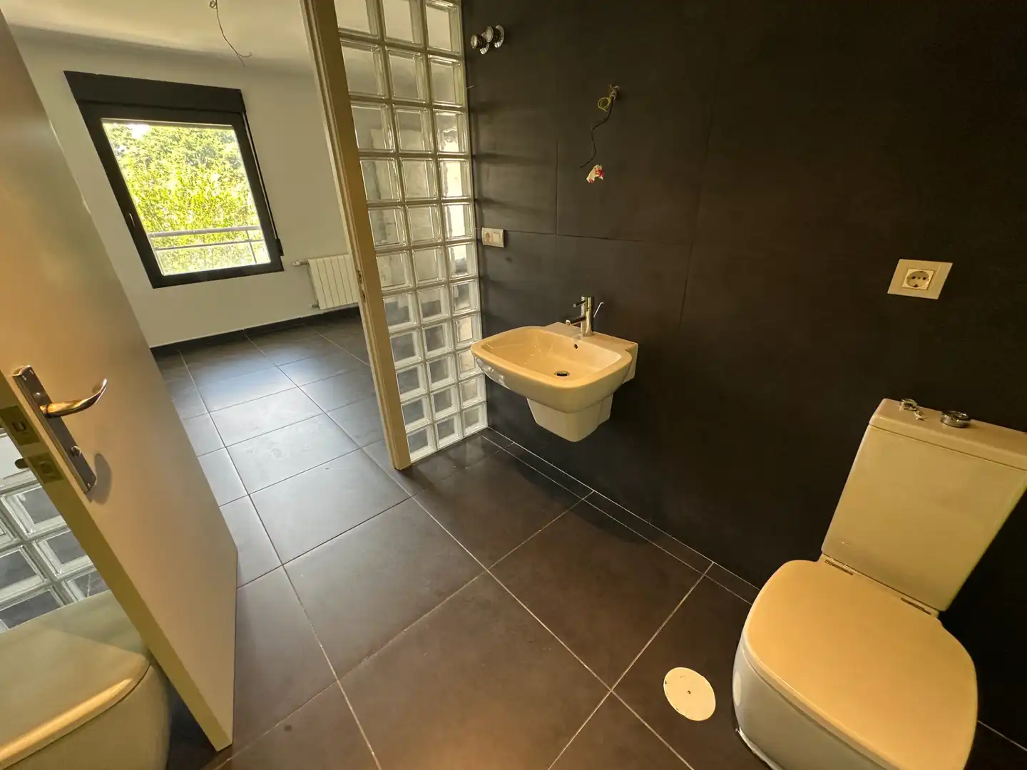 Baño de Casa o chalet en venta en Alicante / Alacant con Aire acondicionado, Jardín privado y Terraza