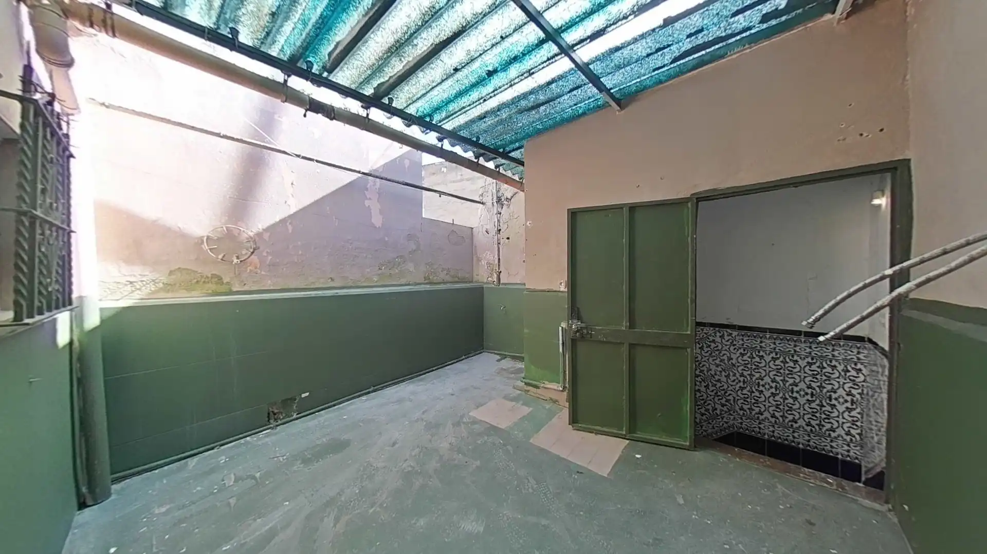 Casa o xalet en venda en Lora del Río amb Balcó
