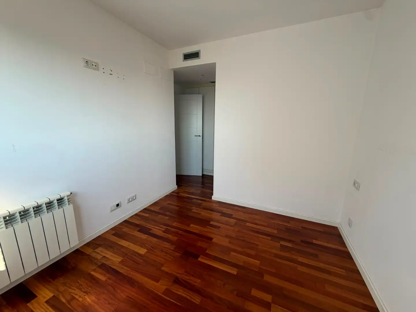 Habitación de Piso en venta en Barberà del Vallès con Aire acondicionado, Calefacción y Parquet