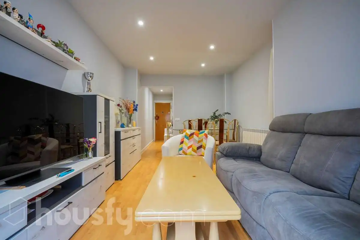 Außenansicht von Wohnung zum Verkauf in Madrid mit Klimaanlage, Heizung und Parkett