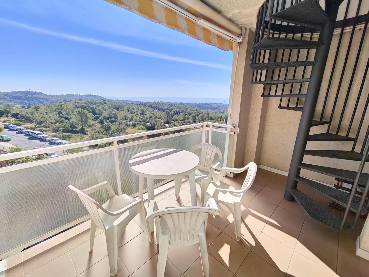 Ático con terraza en venta en Carrer Violant d'Hongria, imagen 35