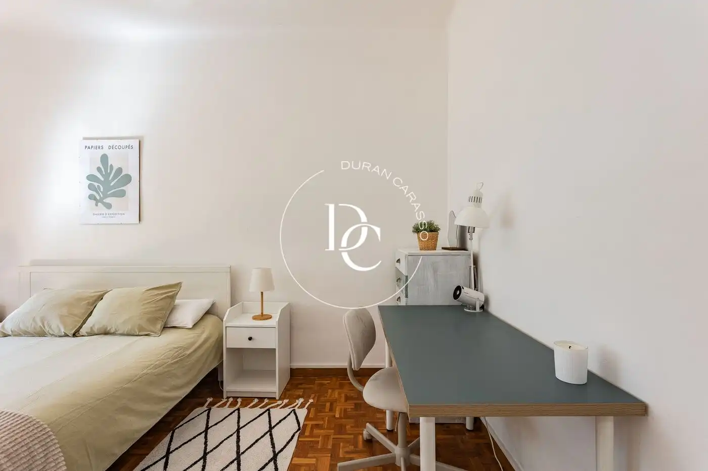 Bedroom of Flat for sale in Barcelona  with Air Conditioner, Heating and Furnished