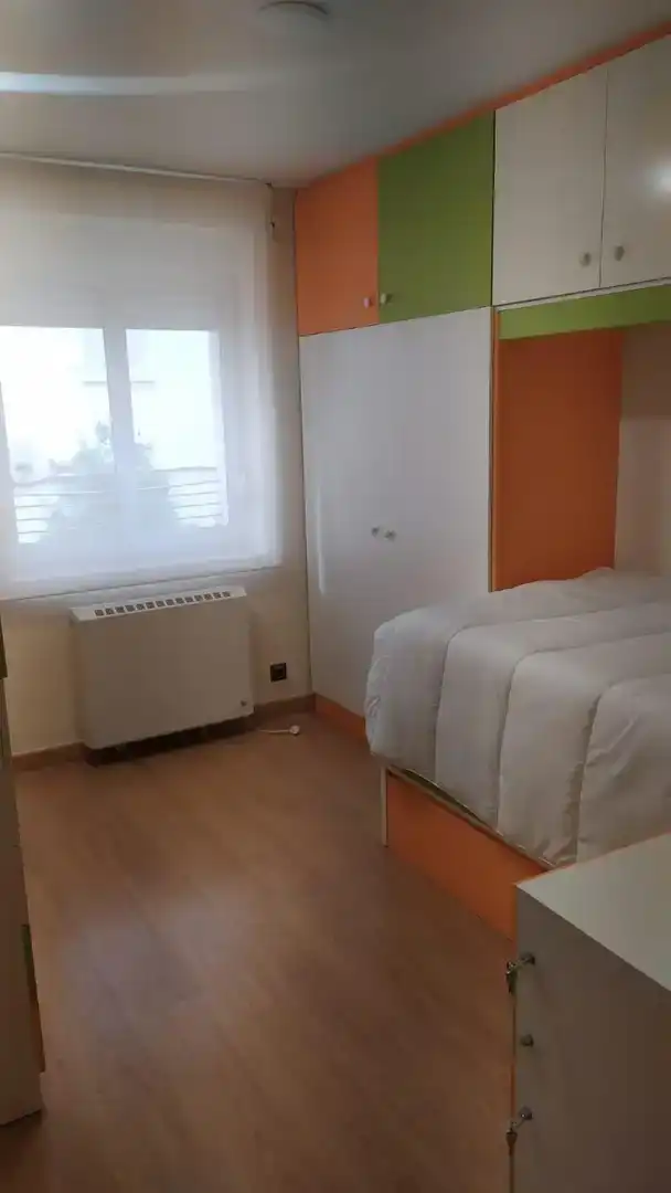 Piso de alquiler en VALLE INCLAN, 8, Carmelitas