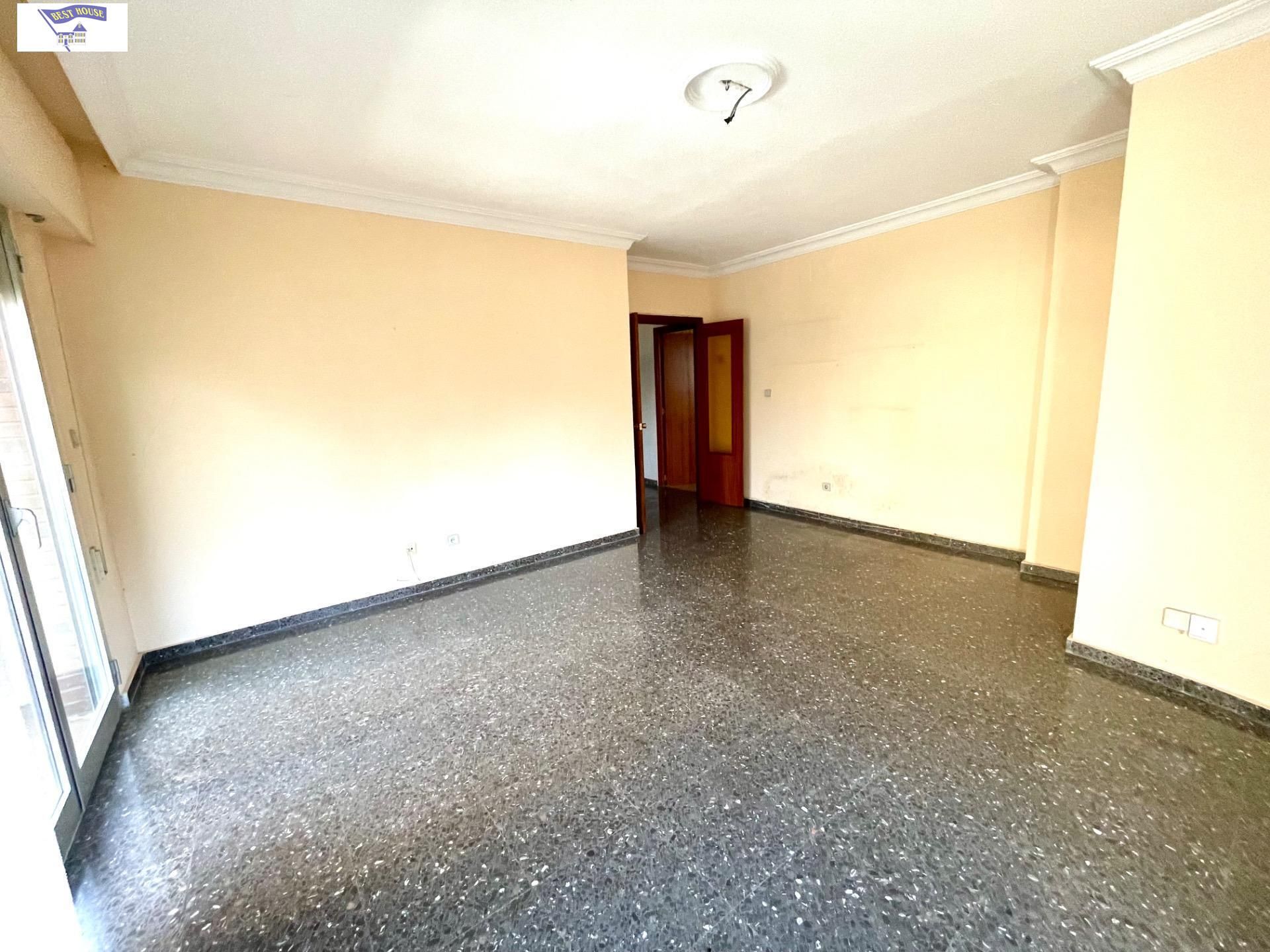 Exterior view of Flat for sale in  Albacete Capital  with Heating, Storage room and Balcony